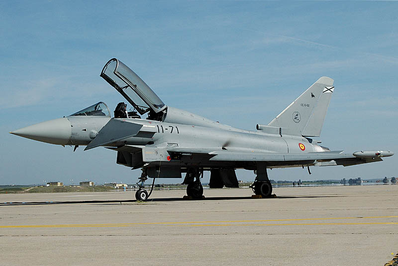 Span_Eurofighter24.JPG - 11-71 at the ramp of Moron 
