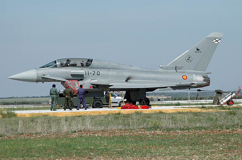 Span_Eurofighter25.JPG - ... engine test