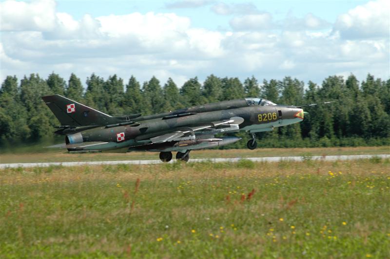 DSC_2969.JPG - Take off of a Polish Su-22M4 