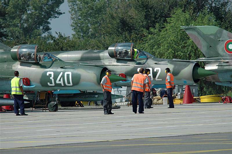 DSC_3958.JPG - The Bulgarian MiG-21 bis still are the backbone of the BVVS