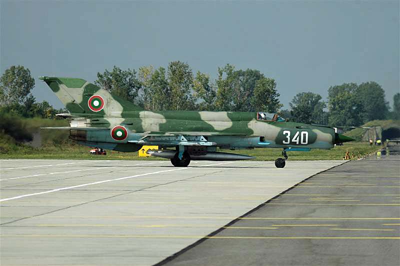 DSC_3961.JPG - 4 MiG-21 bis were used in CK05